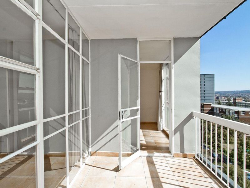 Where Convenience Meets Comfort! - Photo 7