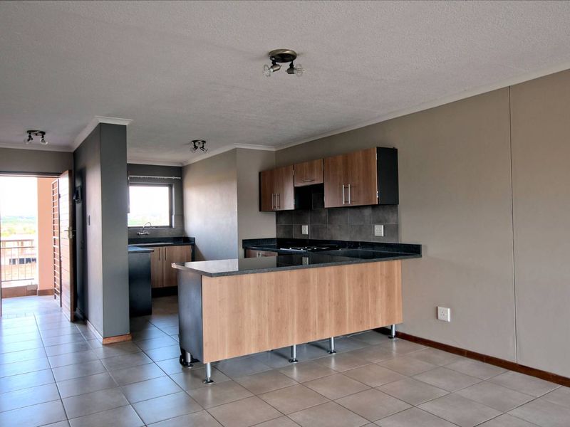 SPECIAL OFFER: 50% OFF FIRST MONTH'S RENT! Limited time offer! - Photo 2