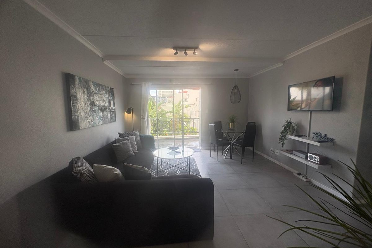 Stunning FURNISHED 2 bedroom apartment in Mont Serrat West Beach - Photo 2