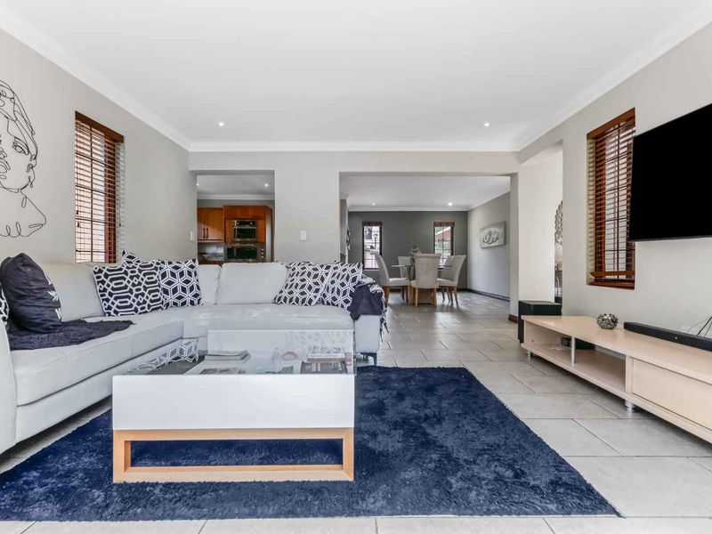 Superb 3 Bedroom 2 Bathroom Home for Sale In Broadacres - Photo 4