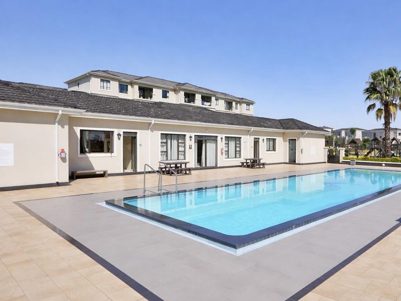 A Luxury 3 bed Apartment - Photo 7