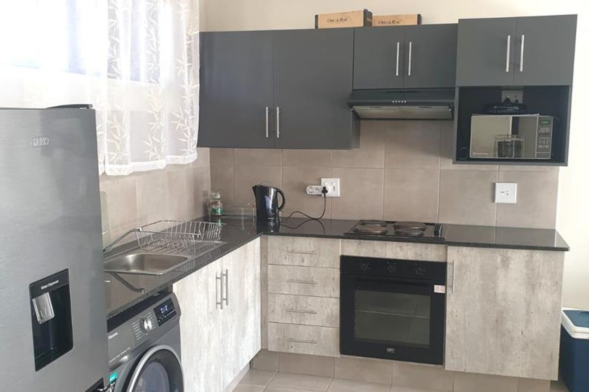 Two-Bedroom First Floor Apartment for Sale in Bulrush View, Rynfield - Photo 3