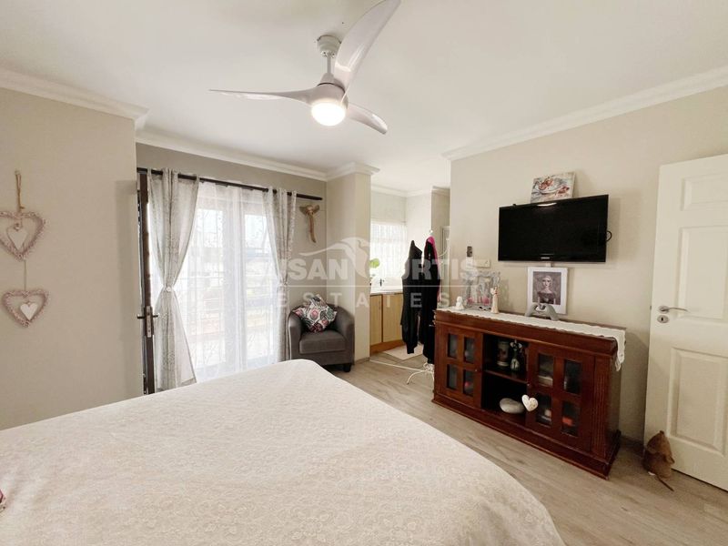 Neat, Well-Maintained Home with Semi Sea View - Photo 10