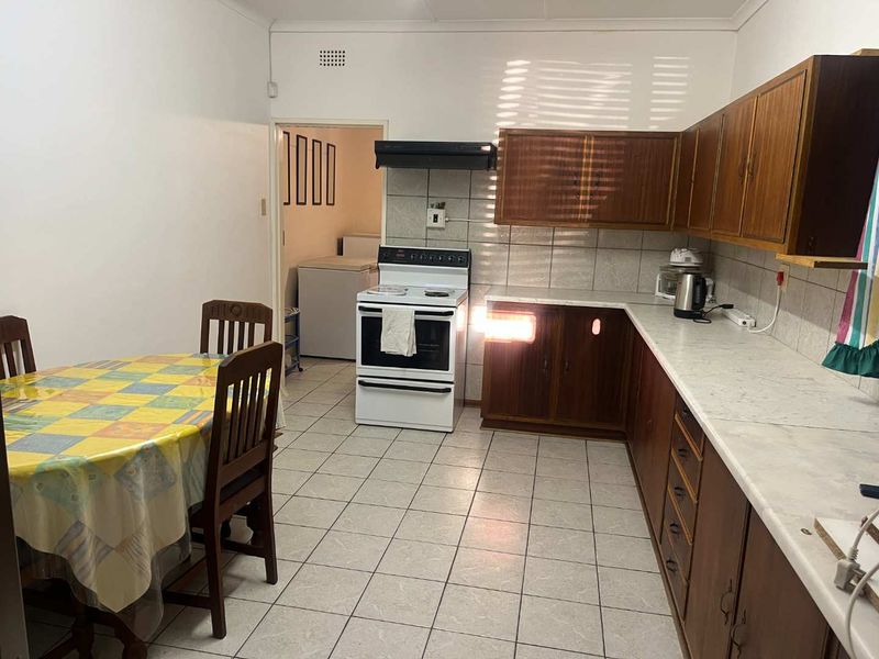 Lovely family home in a sought-after area. - Photo 5