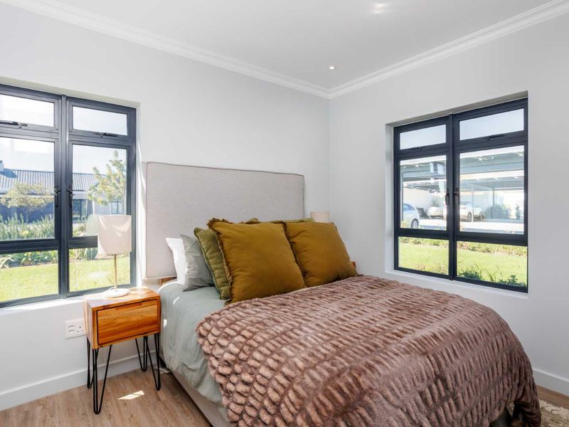 Contemporary One-Bedroom Val de Vie Evergreen Luxury Suite - Photo 6