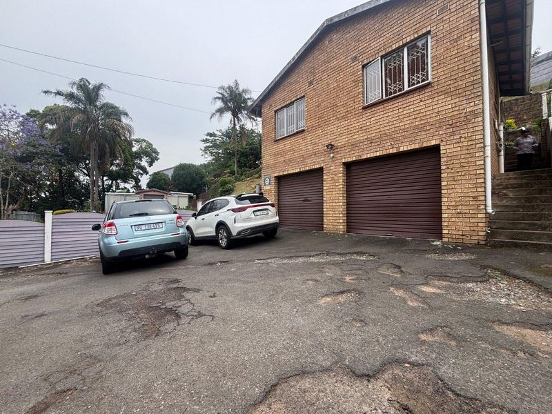 Priced to Sell in Queensburgh! Secure 2-Bed Townhouse with Garage - Photo 9
