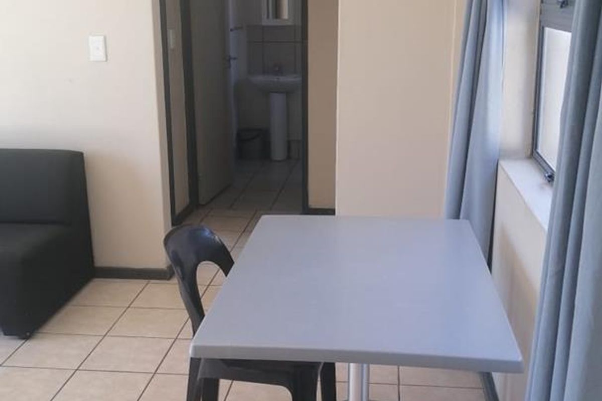 2 Bed Sharing Apartment Option - Photo 3