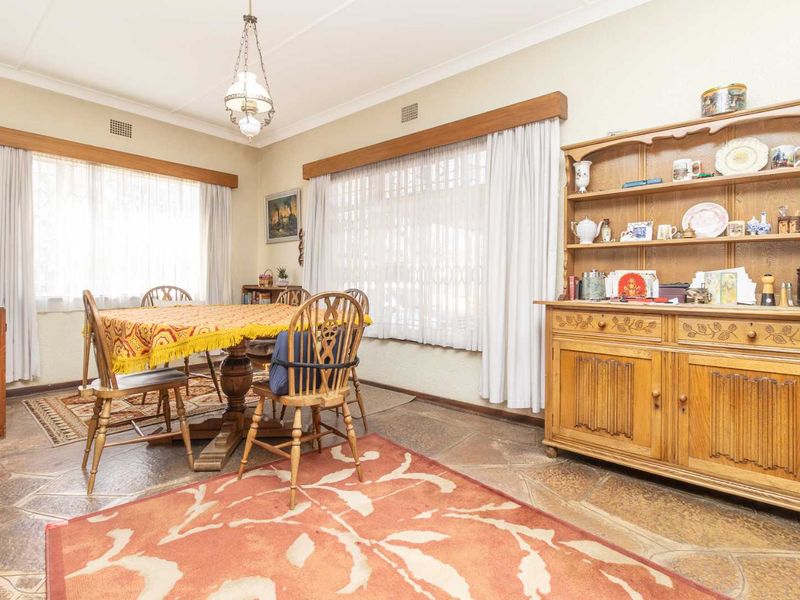 Well built and much loved home looking for new owner! - Photo 5