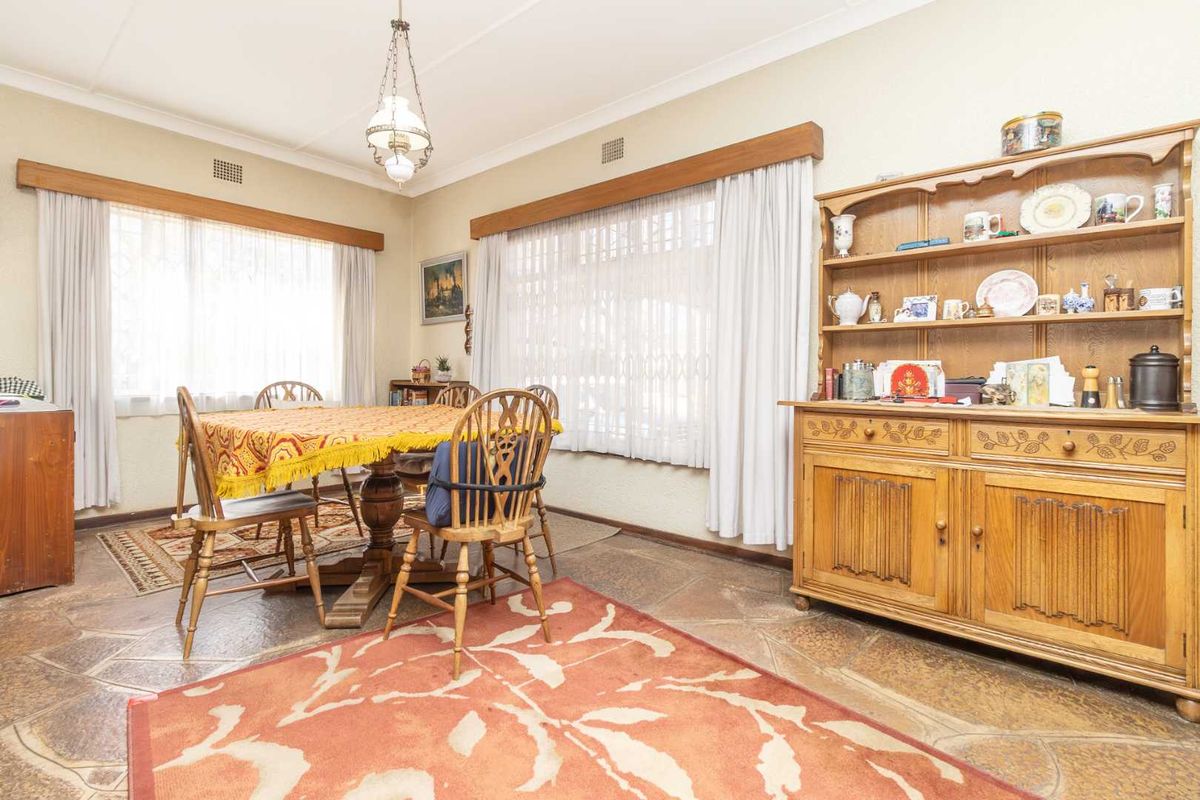 Well built and much loved home looking for new owner! - Photo 5