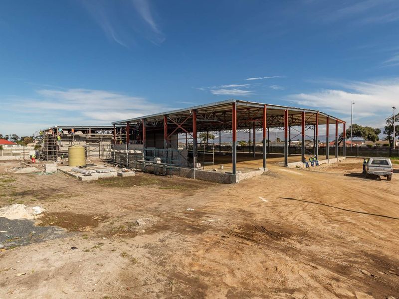 Prime Retail Space to Let - Photo 3