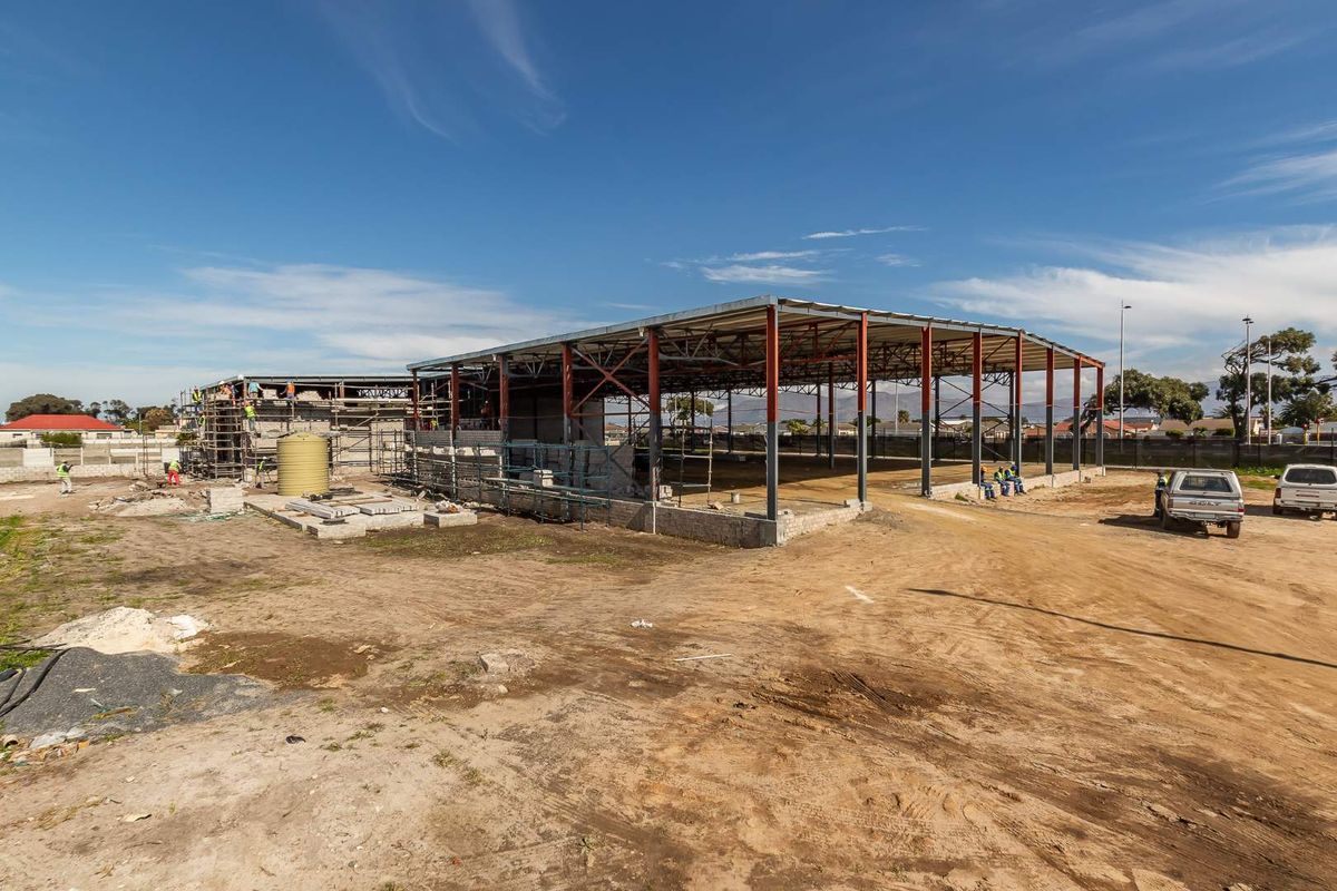 Prime Retail Space to Let - Photo 3