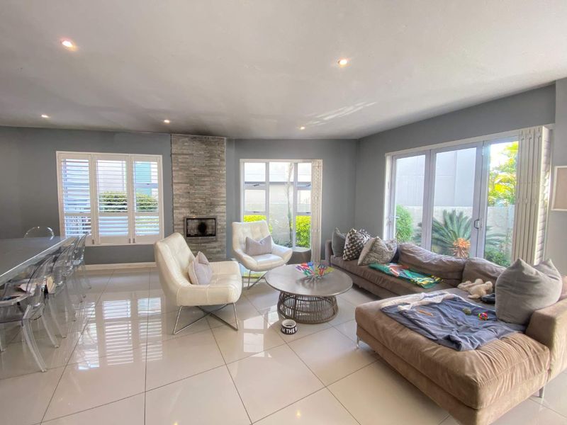 Exclusive Full Title Cluster Living in the Heart of Sandown - Photo 3
