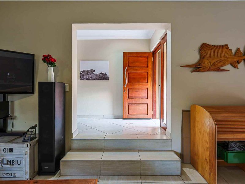 Modern Single-Storey Family Living with Indoor Braai & Flatlet in The Wilds Estate - Photo 10