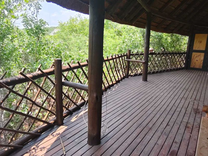 Exceptional Dual Living Property with Panoramic Views - Photo 4