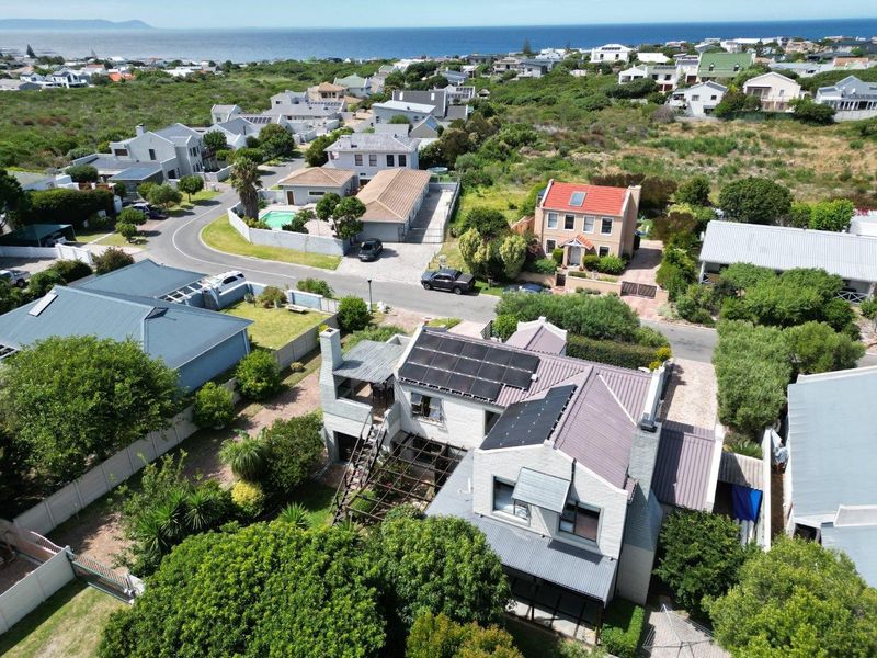 Vermont's hidden gem: 5 bedroom home with breathtaking views - Photo 3