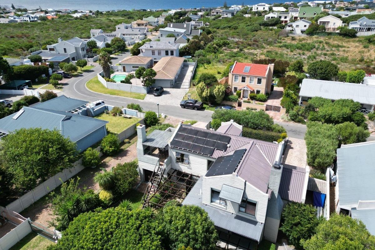 Vermont's hidden gem: 5 bedroom home with breathtaking views - Photo 3