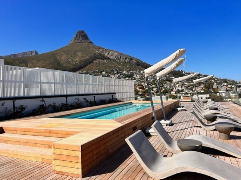 Furnished studio in Station House Sea Point - Photo 9