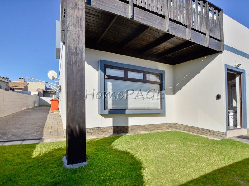 Ext 19, Swakopmund:  Spacious Double Storey Home is for Sale - Photo 2