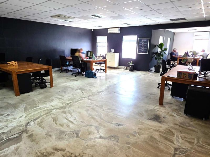 Modern First Floor Office in Westlake Business Park - Photo 2