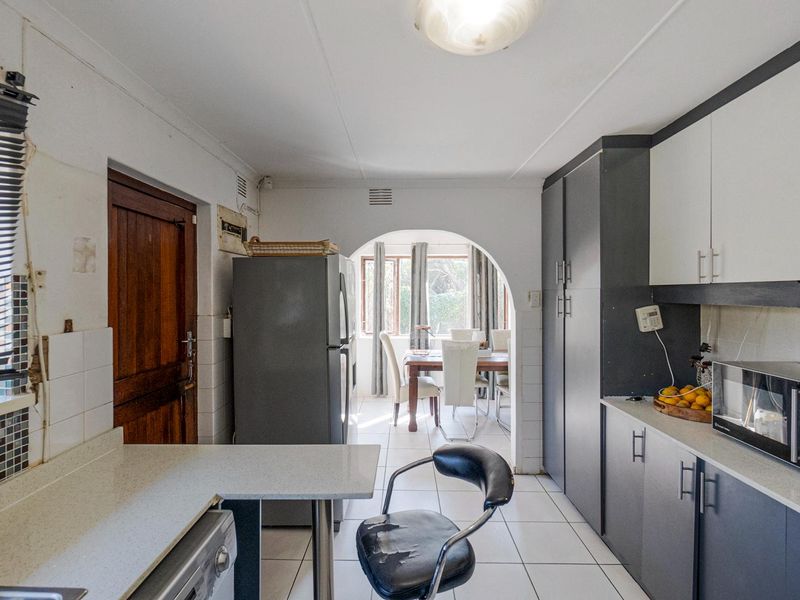 Family home in great location - Photo 5