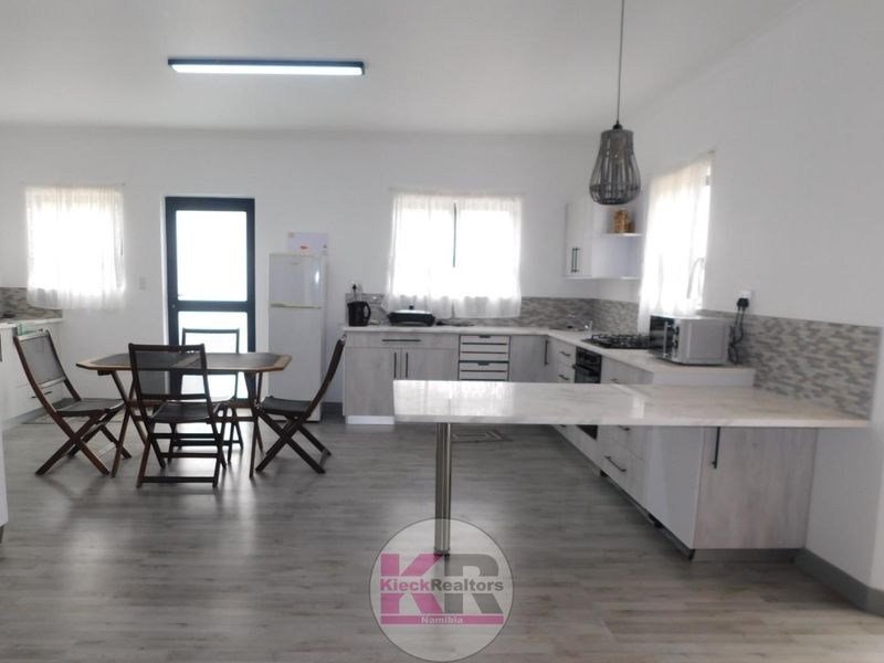 3 Bedroom House for Sale in Henties Bay - Photo 9