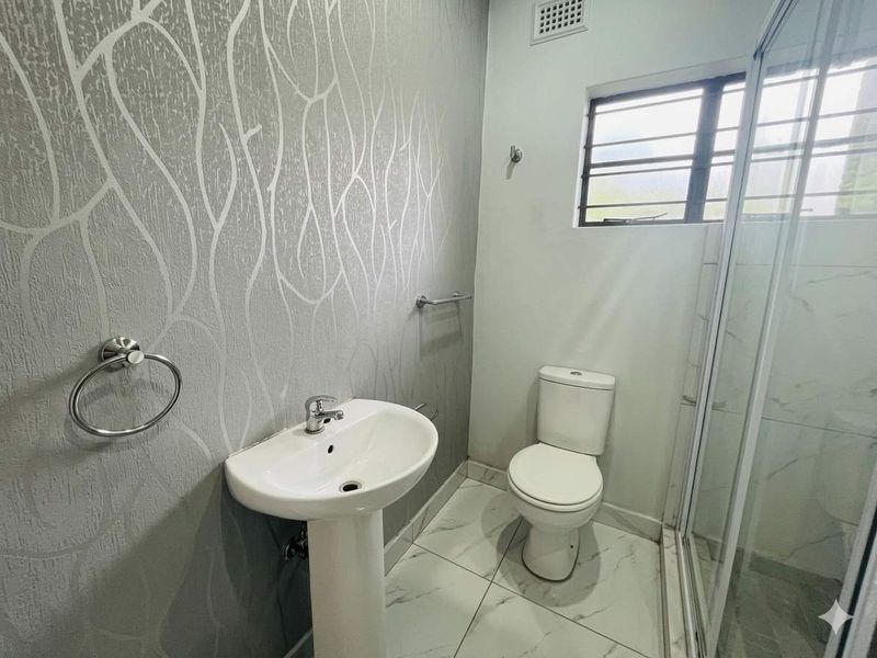 Hendra - 2 Bedroom Cottage to rent in Athlone , Durban North - Photo 10