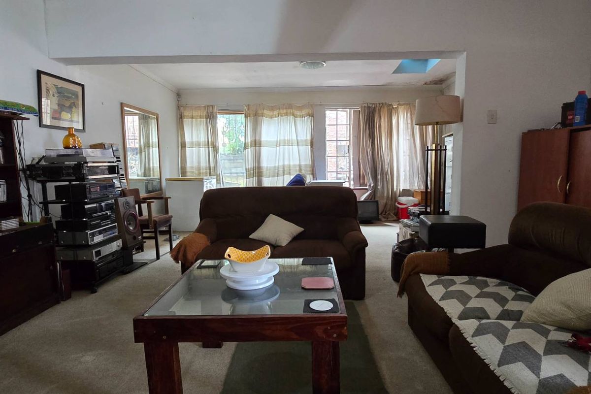 Good Position - Photo 5