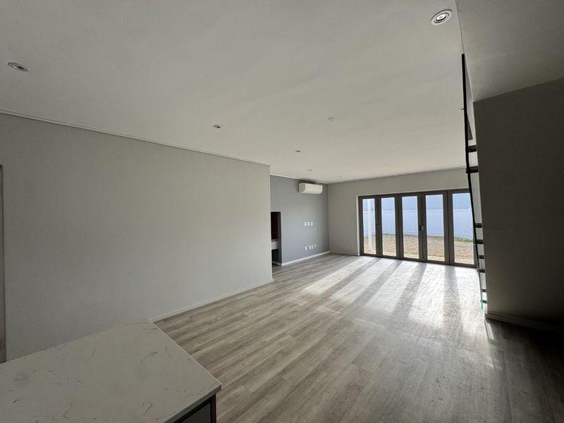 3 Bedroom House To Rent in Klein Parys - Photo 5