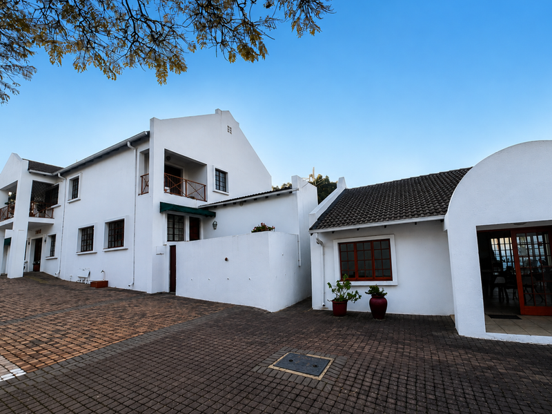 Over-50s Dream Home with Clubhouse, Pool & Daily Nurse Visits