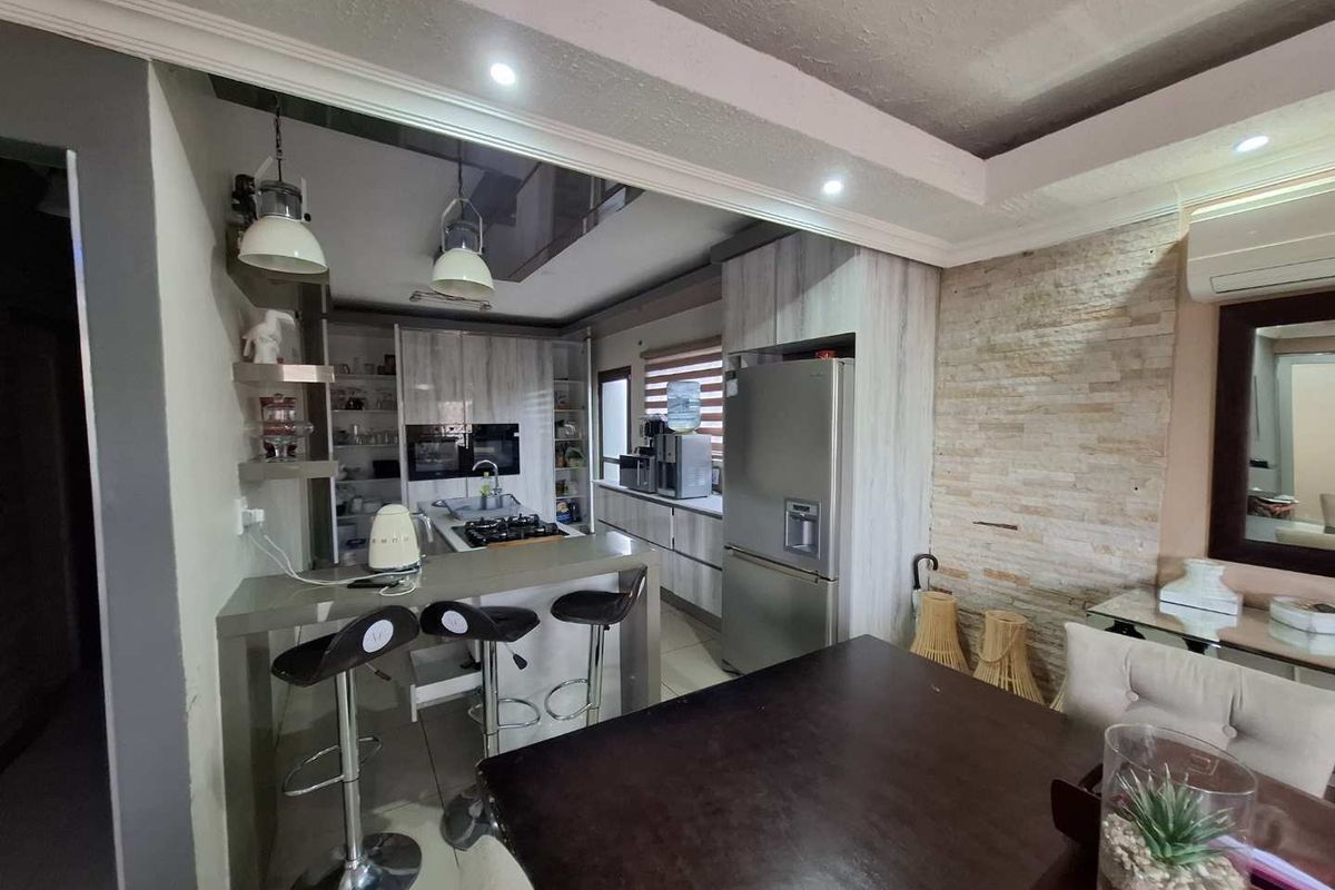 5-Bedroom Double Storey Freestanding House - Photo 3