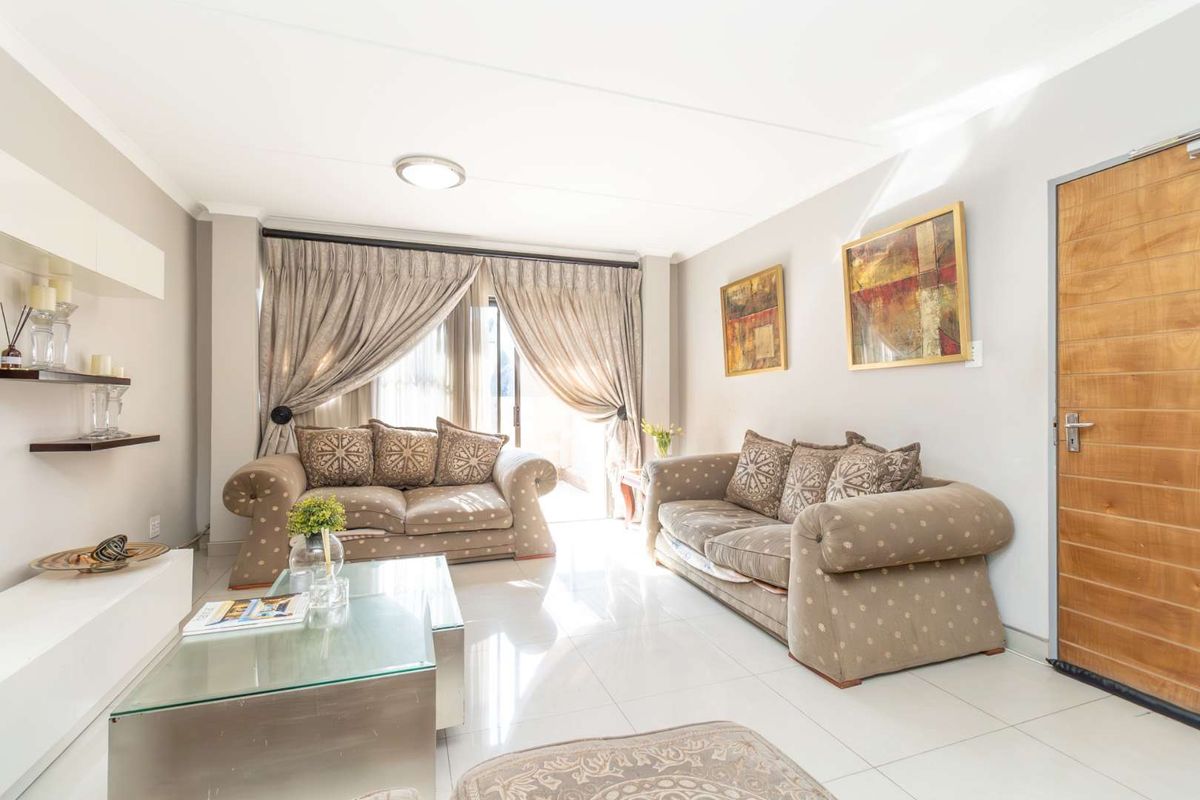 Bright 3-Bedroom Unit with Private Garden and Inverter!! - Photo 2