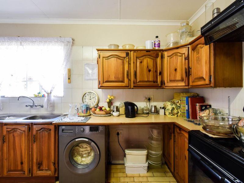 SUPERB VALUE RETIREMENT HOME - Photo 6