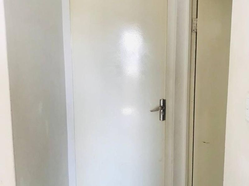 Dream Townhouse in Katutura for 600k! Act Fast! - Photo 6