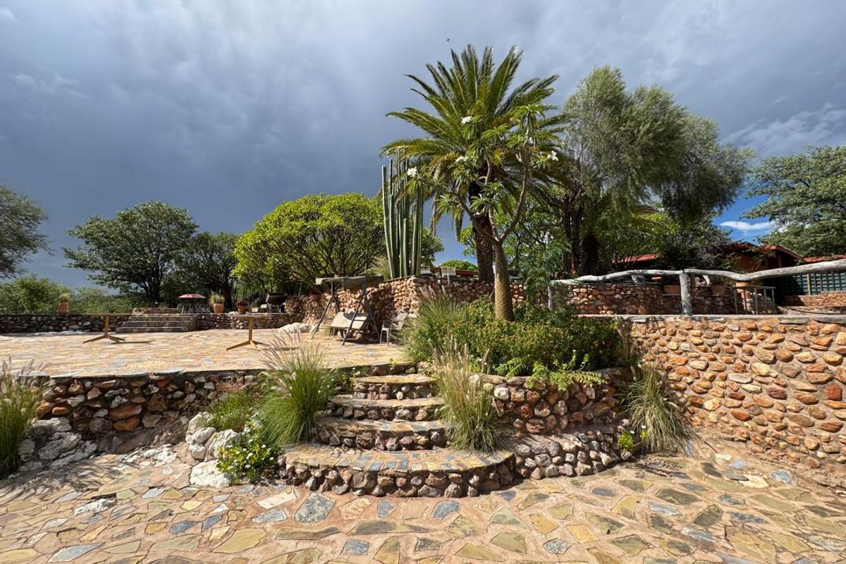 CLASSIC NAMIBIAN LODGE FOR SALE – OUTJO DISTRICT - Photo 3