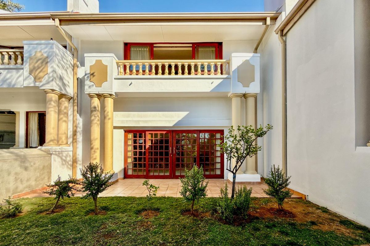 Legacy Residence in SafeWaterkloof | Prestige. Presence. Perfection. - Photo 4