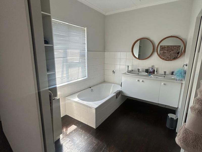 Modern Fairways Home for Sale – Walvis Bay - Photo 10