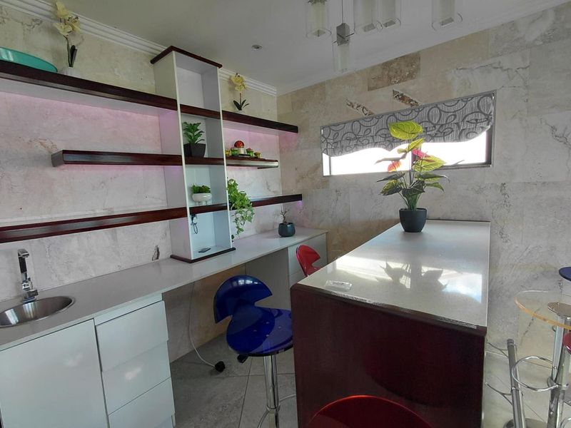 Luxurious Fully Furnished 4-Bedroom Double-Storey Home with Stunning Views in Roodekrans - Photo 8