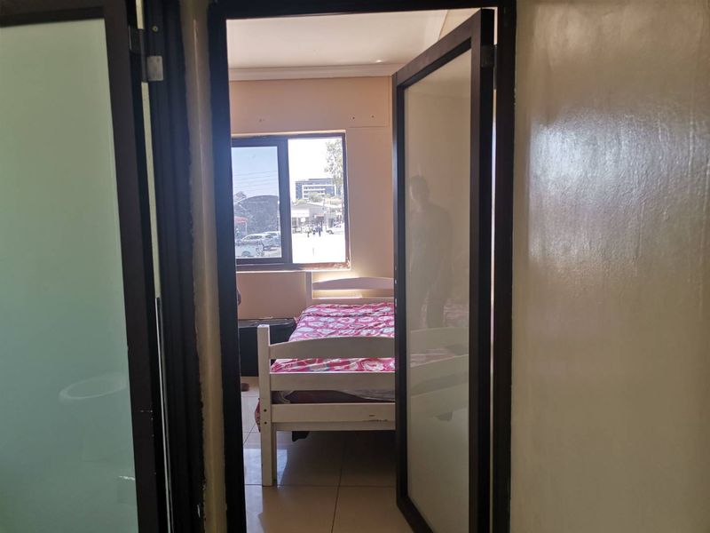 TOWNHOUSE | UPPER FLOOR LEVEL | ELDORADO GARDENS | KHOMASDAL - Photo 8