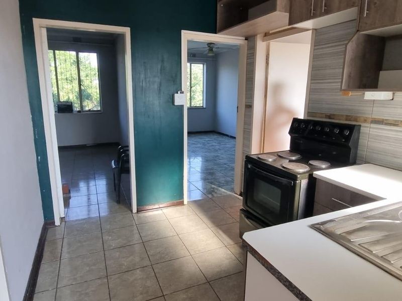 Kenilworth ,2 Bedroom Apartment - Photo 2