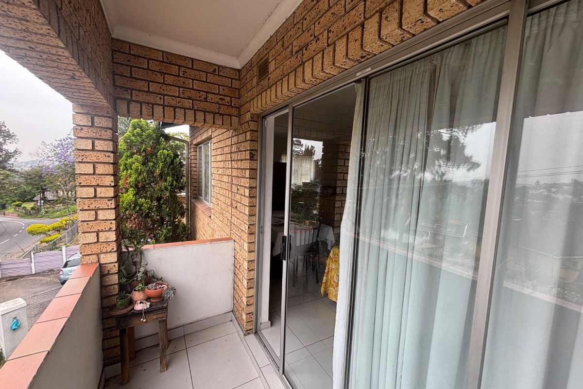 Priced to Sell in Queensburgh! Secure 2-Bed Townhouse with Garage - Photo 5