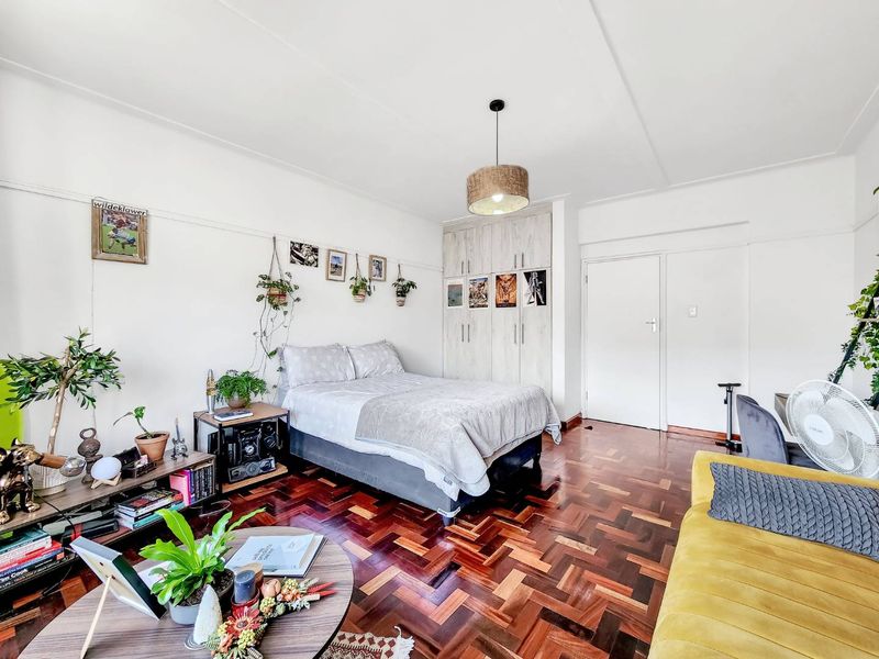 Charming Studio Apartment to Rent in the Heart of Green Point - Photo 6
