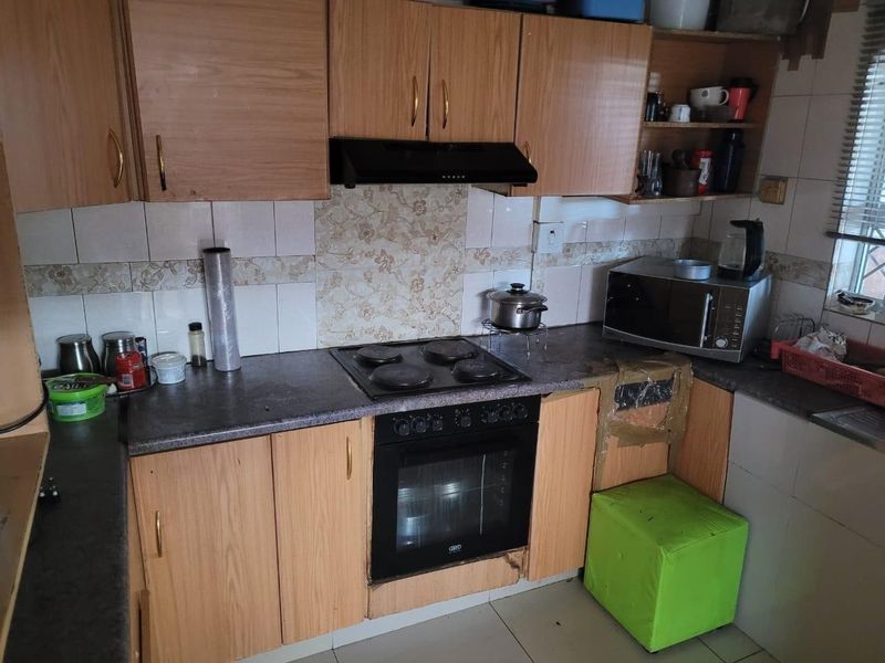 2 Bedroom House for sale in Montford - Photo 6
