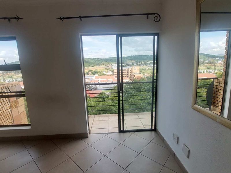 Luxury Living: 1-Bedroom Gem with Pool & Security! - Photo 8