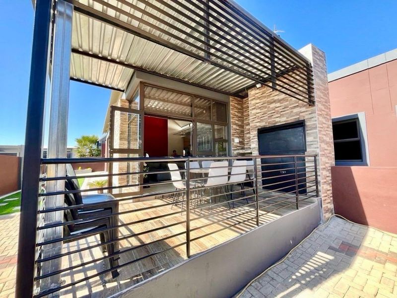 3 Bedroom House For Sale in Elisenheim - Photo 5