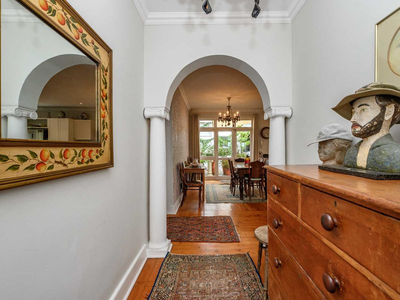 Elegant Heritage Home with Income-Generating Potential in Richmond Hill - Photo 5