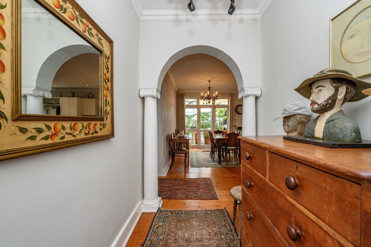 Elegant Heritage Home with Income-Generating Potential in Richmond Hill - Photo 5