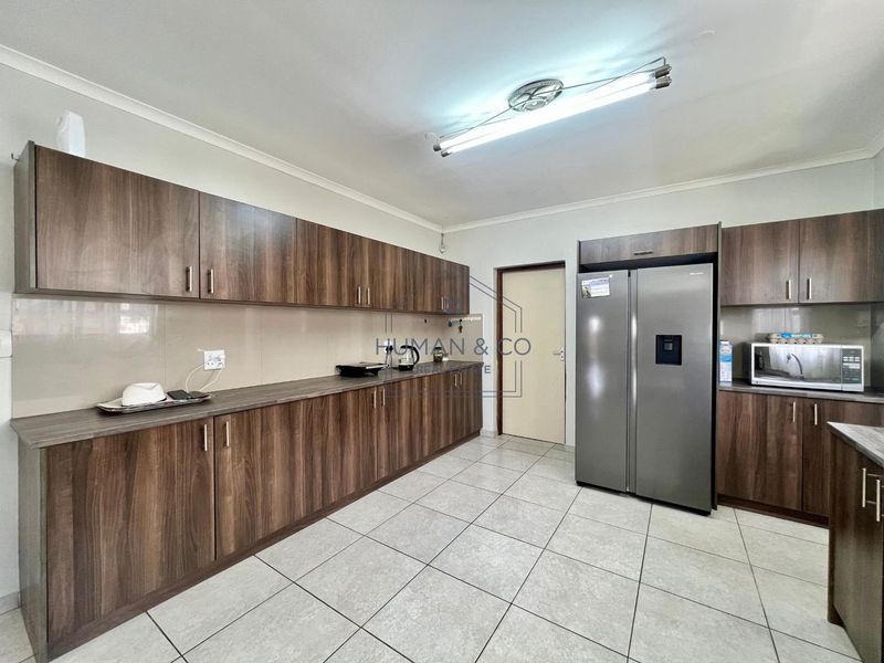 Spacious modern family home in Meersig - Photo 8