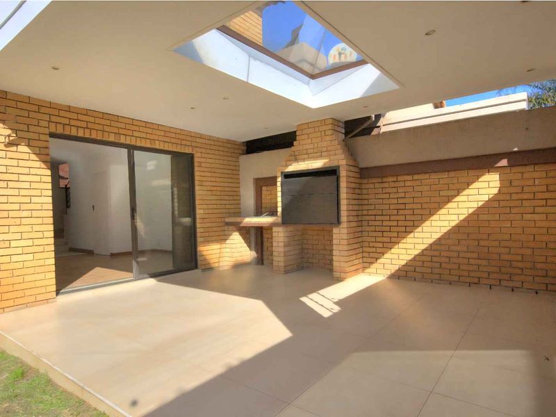 Full title facebrick Cluster with no levies - Photo 5