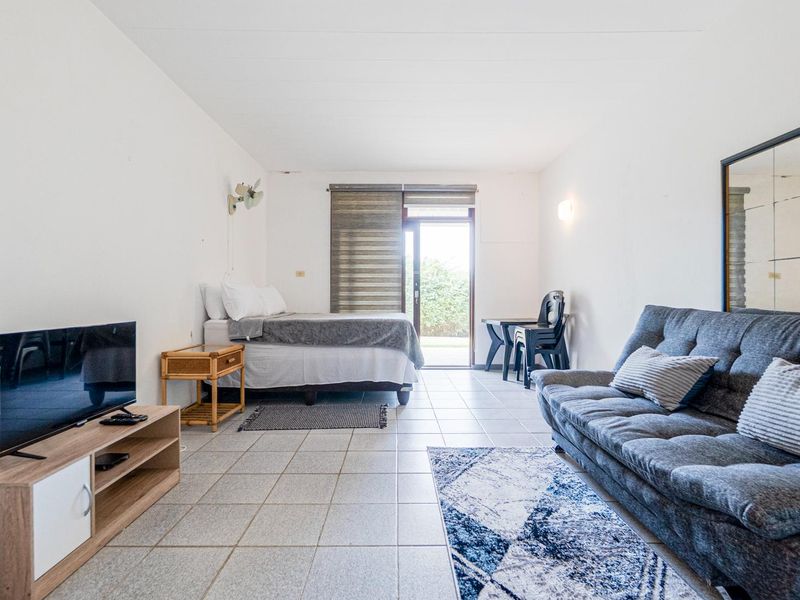 Ground floor and fully furnished - Photo 7