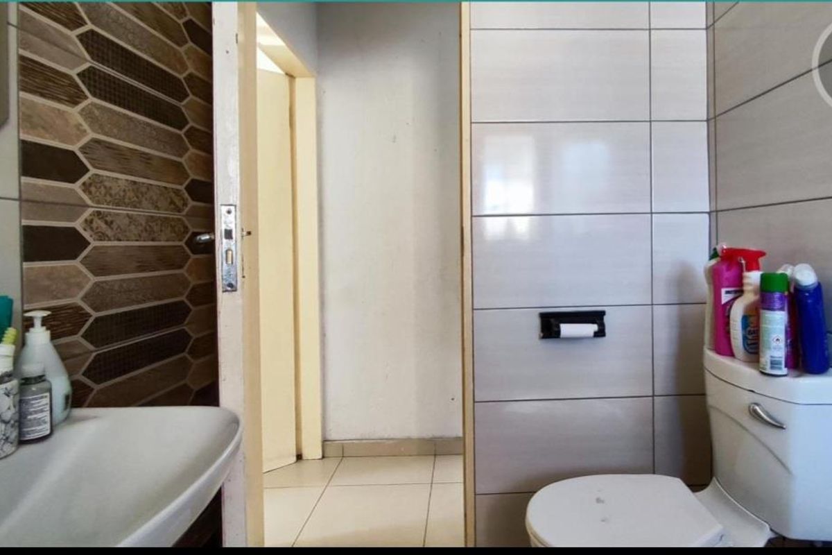 2 bedroom ground floor - Photo 5